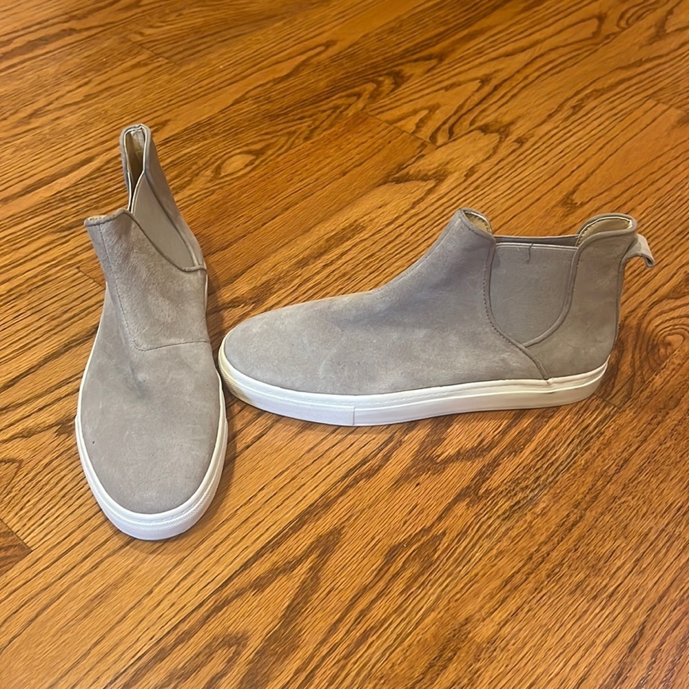 Zara Woman’s Grey High top Sneakers Size 40